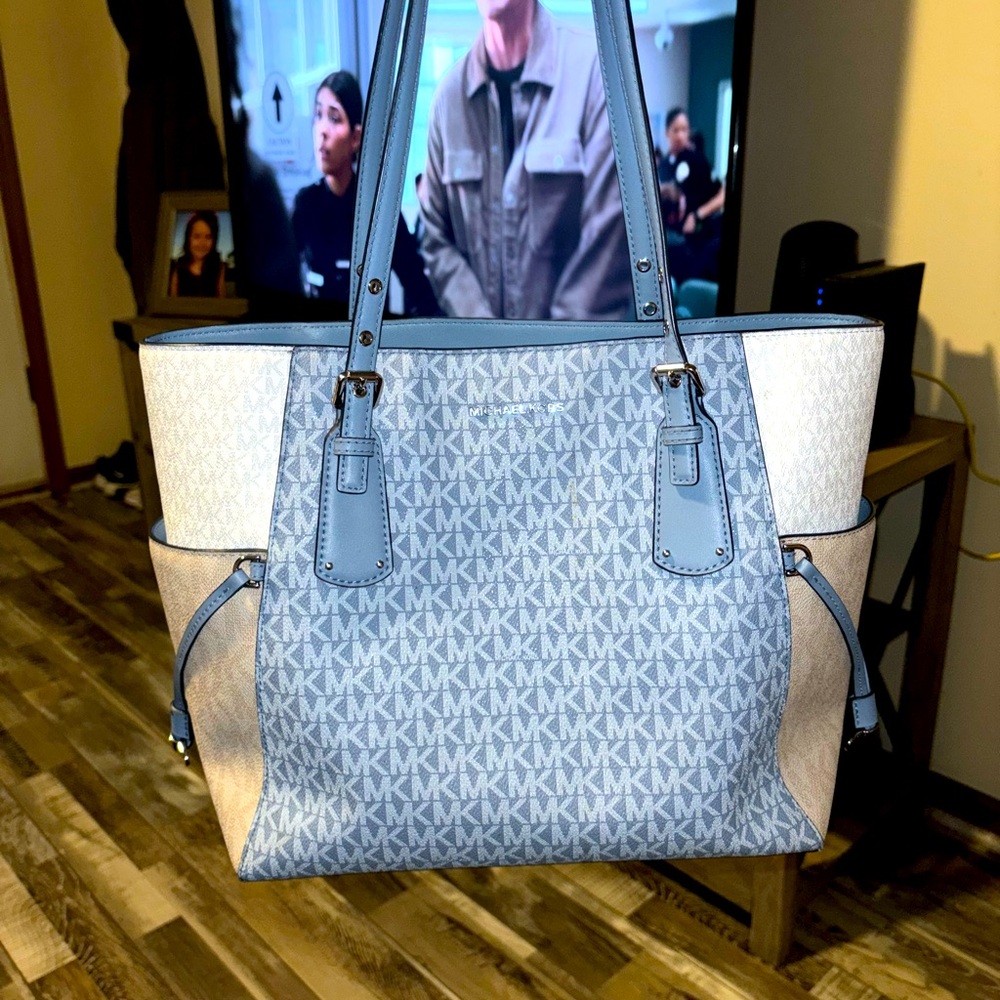 Michael Kors Tote